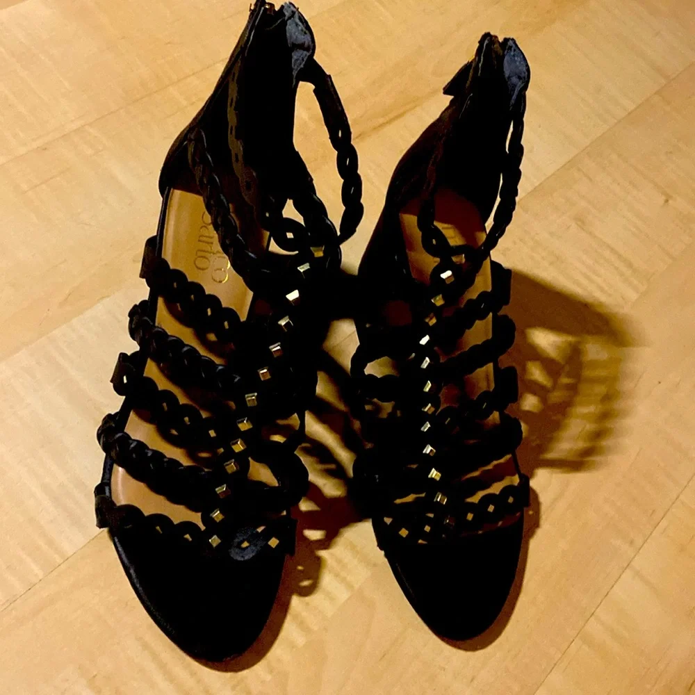 Franco Sarto Black Gold 8.5 Block Heel Sandal Shoe - Picture 1 of 4